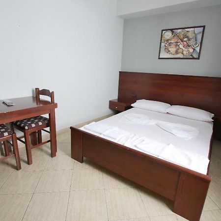 Hotel Venera Sarandë Exteriér fotografie